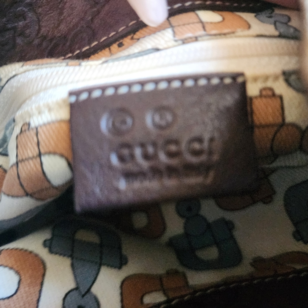 Gucci GG Signature-Trimmed Colbert Hobo - Picture 14 of 16